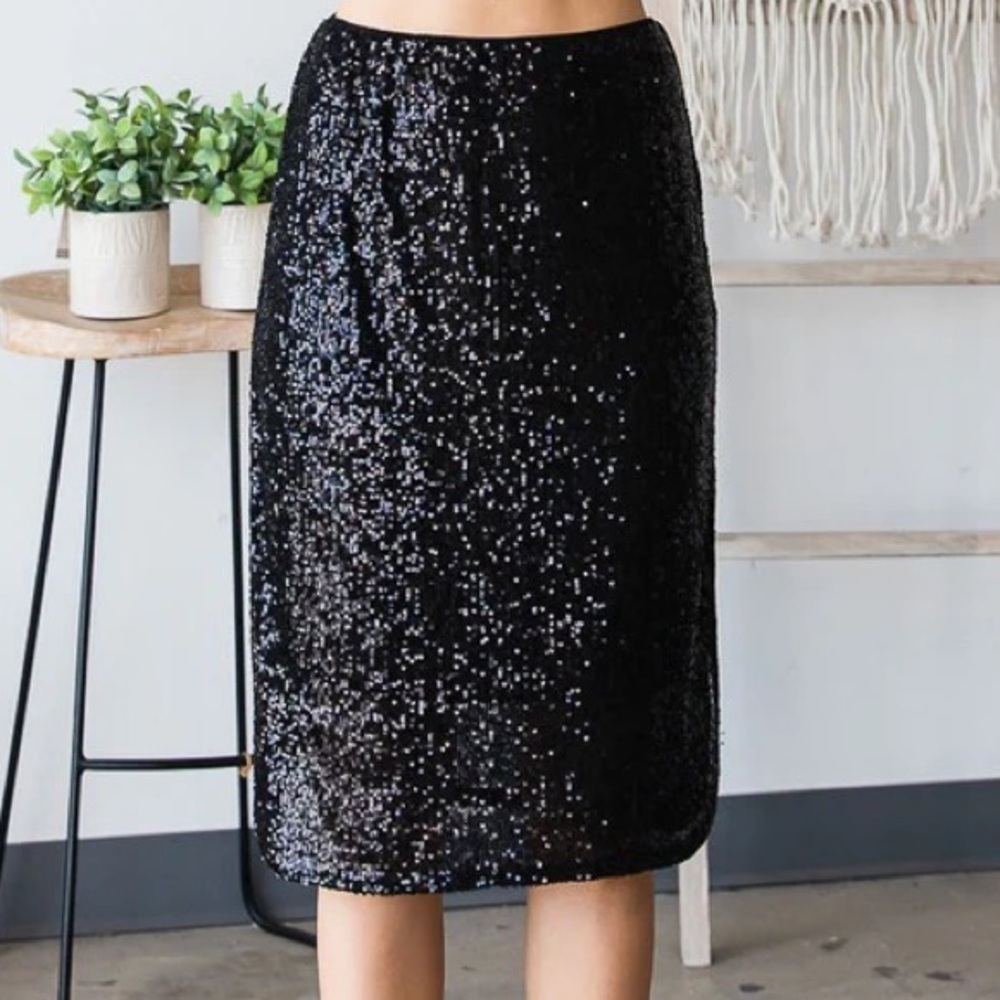 Sequin Pencil Skirt - Picture 2 of 5